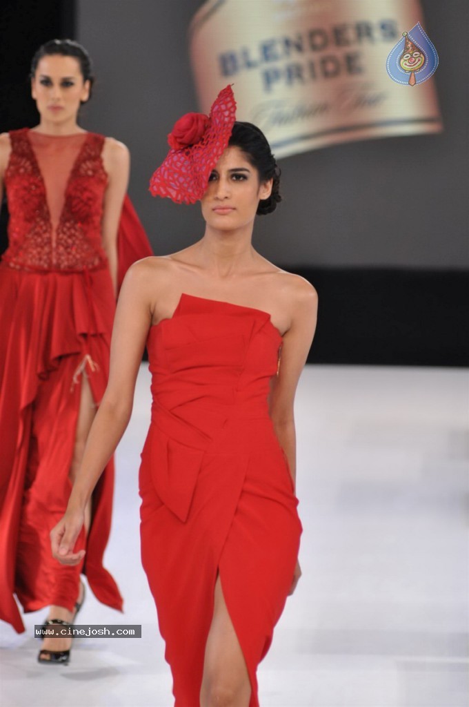 Celebs Walks The Ramp at BPFT Show - 37 / 197 photos