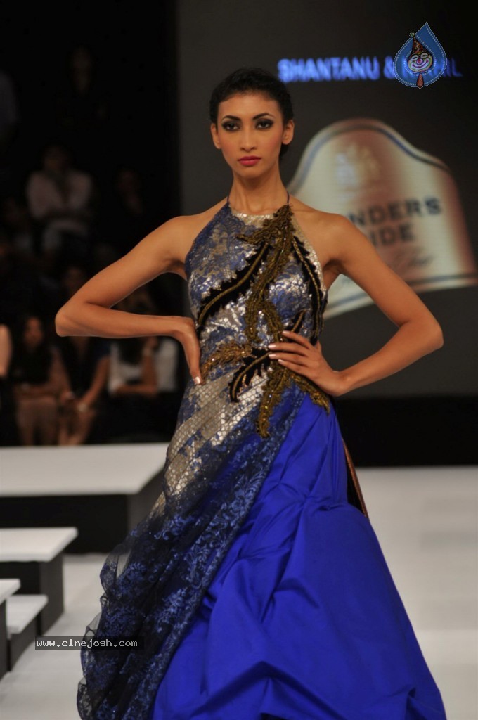 Celebs Walks The Ramp at BPFT Show - 40 / 197 photos