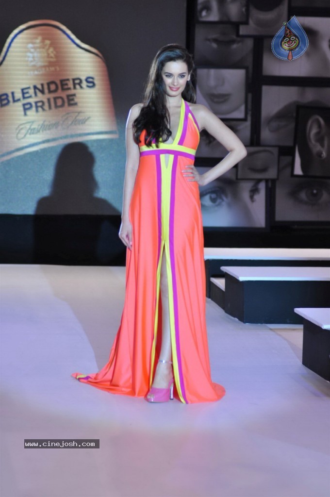 Celebs Walks The Ramp at BPFT Show - 123 / 197 photos