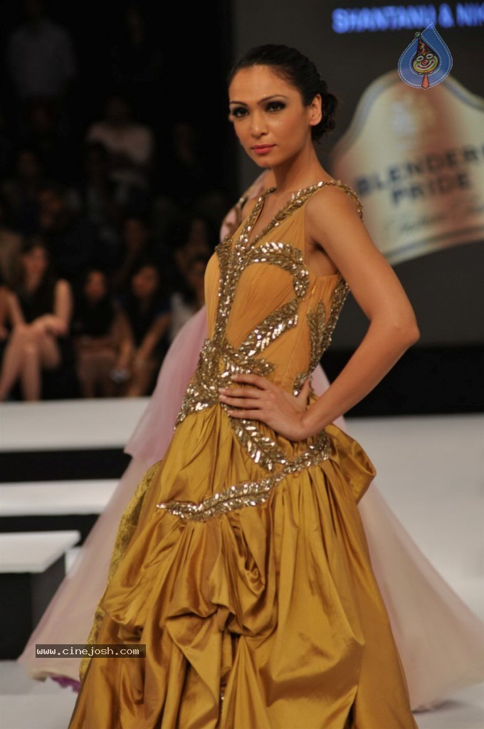 Celebs Walks The Ramp at BPFT Show - 197 / 197 photos