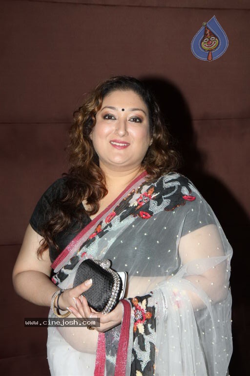Celebs Walks the Ramp at IIJW 2012 - 222 / 297 photos