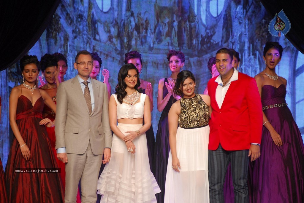 Celebs Walks the Ramp at IIJW 2014 Set 1 - 82 / 235 photos