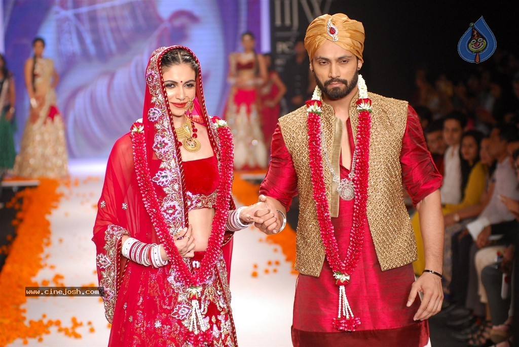 Celebs Walks the Ramp at IIJW 2014 Set 1 - 93 / 235 photos