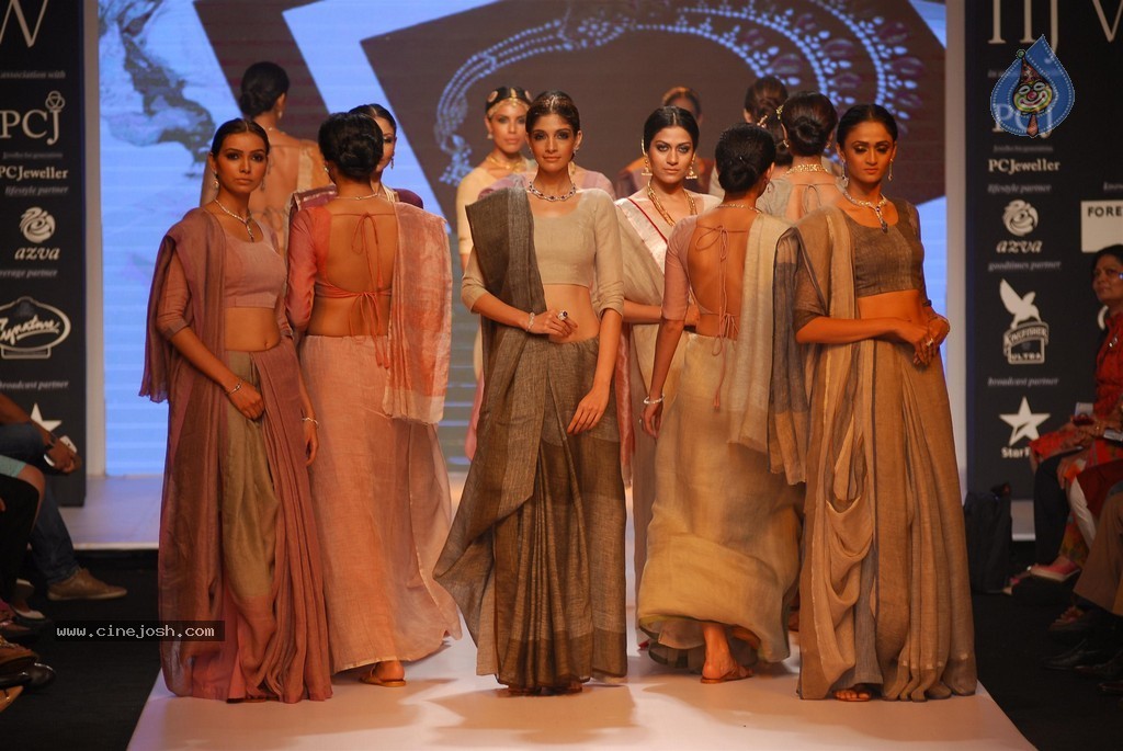 Celebs Walks the Ramp at IIJW 2014 Set 1 - 153 / 235 photos