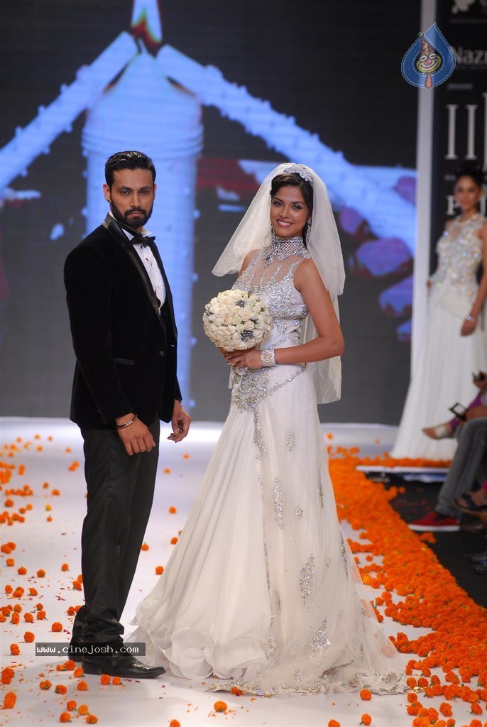 Celebs Walks the Ramp at IIJW 2014 Set 1 - 181 / 235 photos