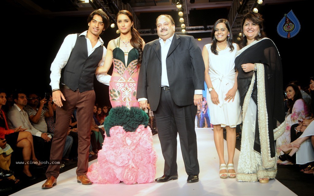 Celebs Walks the Ramp at IIJW 2014 Set 1 - 217 / 235 photos