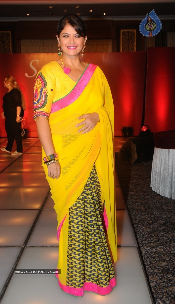 Celebs Walks the Ramp at IIJW 2014 Set 2 - 73 / 235 photos