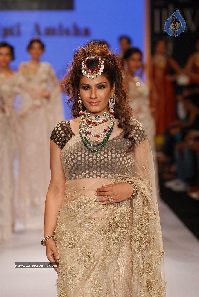 Celebs Walks the Ramp at IIJW 2014 Set 2 - 154 / 235 photos