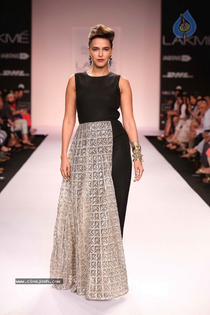 Celebs Walks the Ramp at LFW 2014 Day 2 - 2 / 113 photos