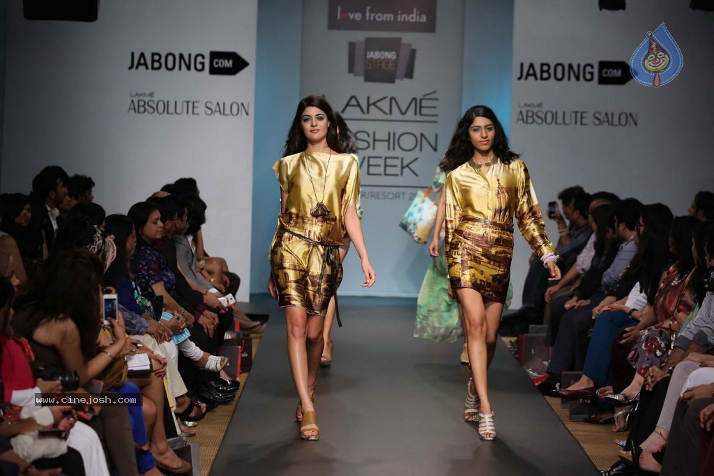 Celebs Walks the Ramp at LFW 2014 Day 2 - 53 / 113 photos