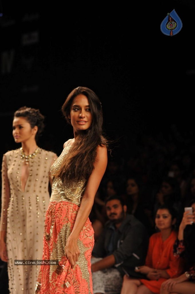 Celebs Walks the Ramp at LFW 2014 Day 2 - 72 / 113 photos
