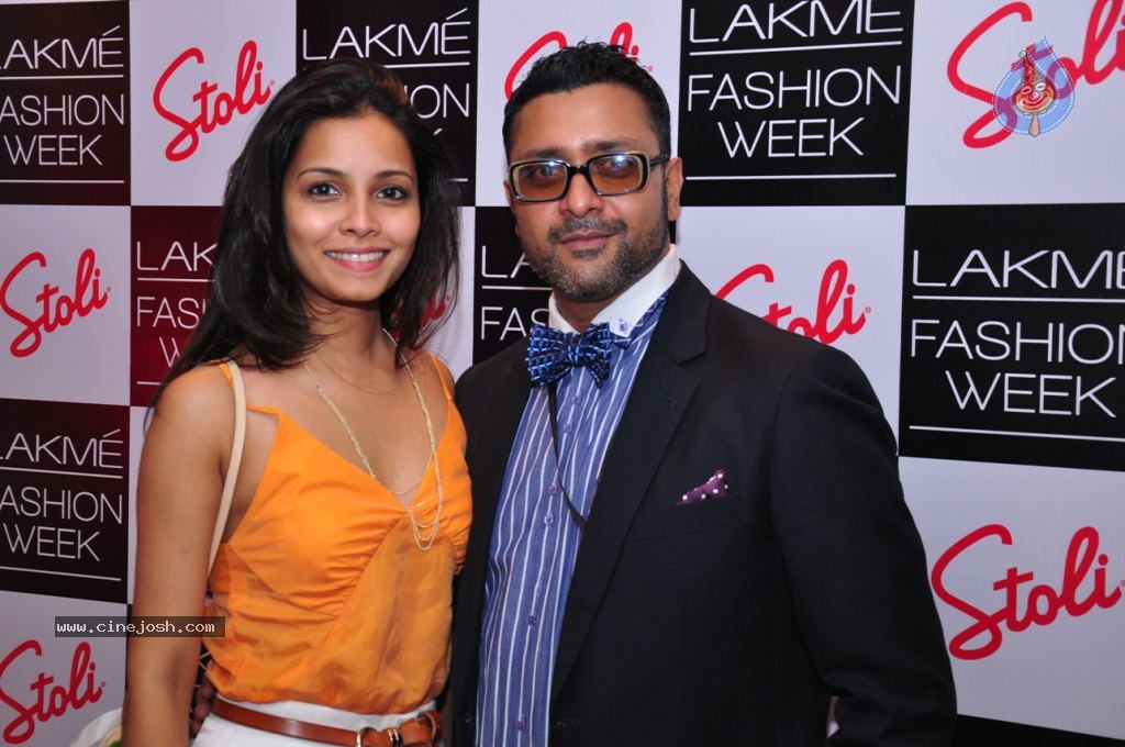 Celebs Walks the Ramp at LFW 2014 Day 2 - 85 / 113 photos