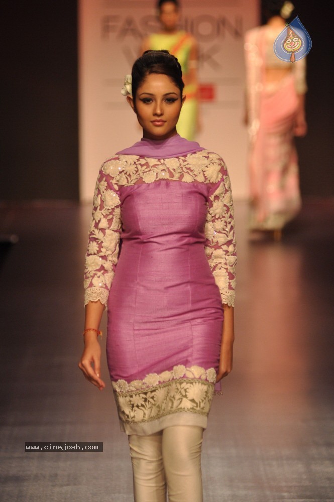 Celebs Walks the Ramp at LFW Summer Resort 2013 - 64 / 186 photos