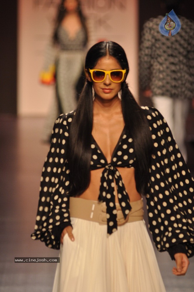 Celebs Walks the Ramp at LFW Summer Resort 2013 - 69 / 186 photos