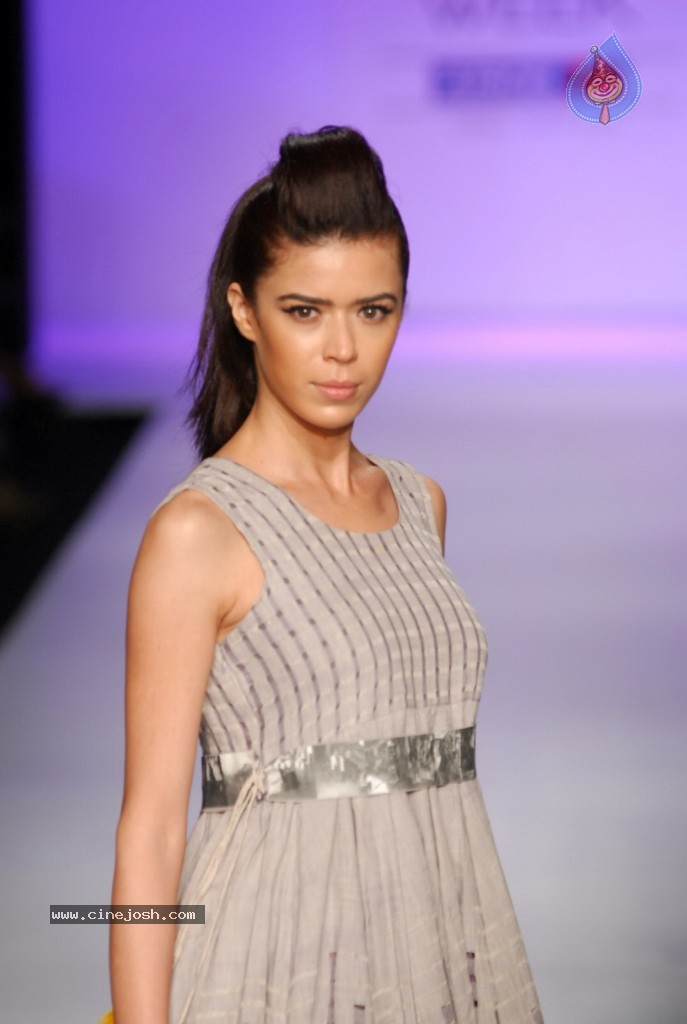 Celebs Walks the Ramp at LFW Summer Resort 2013 - 171 / 186 photos