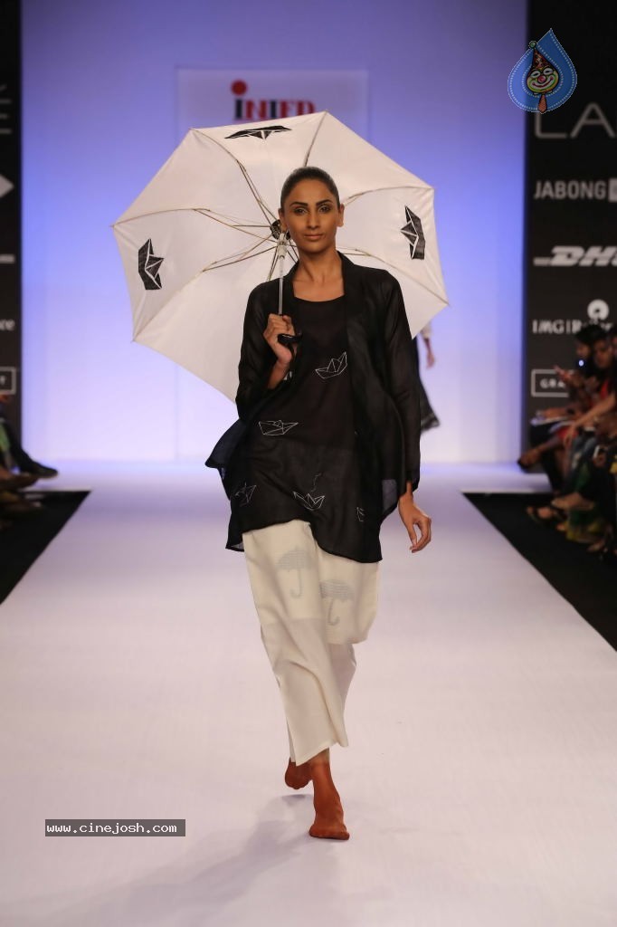 Celebs Walks the Ramp at LFW Summer Resort 2014 - 6 / 101 photos