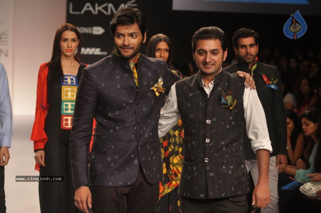 Celebs Walks the Ramp at LFW Summer Resort 2014 - 67 / 101 photos