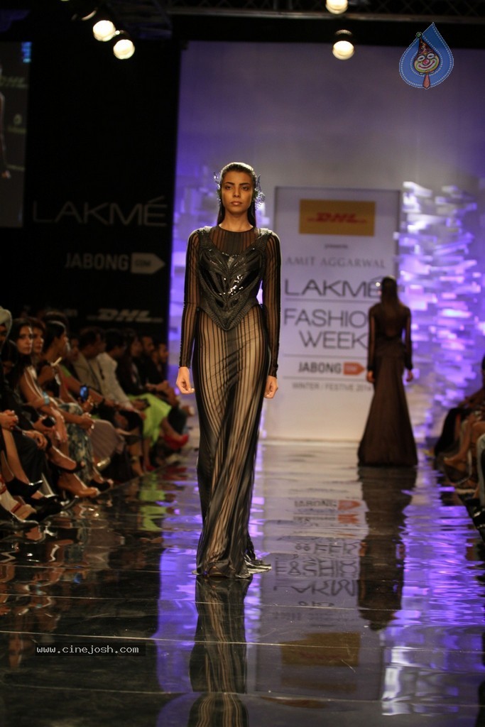 Celebs Walks the Ramp at LFW Winter Festive 2014 - 88 / 117 photos