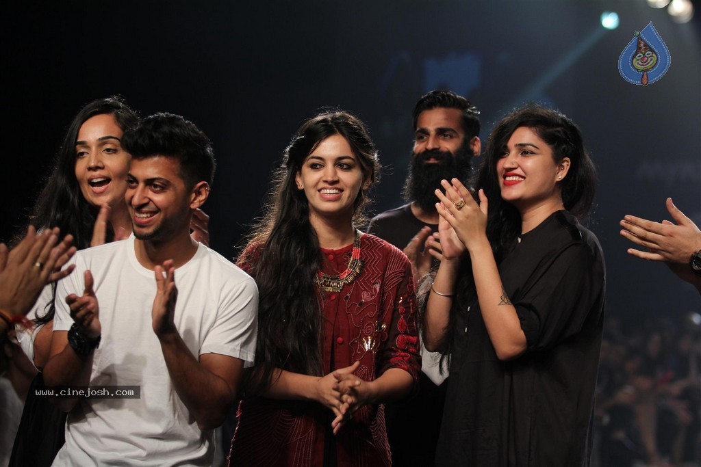 Celebs Walks the Ramp at Myntra Fashion Weekend 2014 - 34 / 360 photos