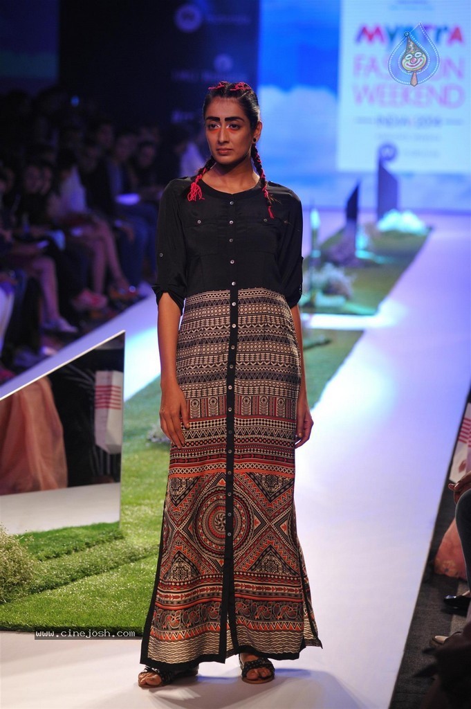 Celebs Walks the Ramp at Myntra Fashion Weekend 2014 - 64 / 360 photos