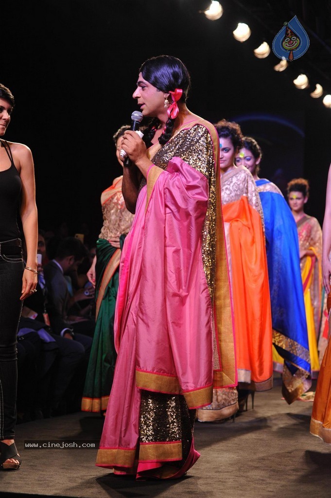 Celebs Walks the Ramp at Myntra Fashion Weekend 2014 - 105 / 360 photos