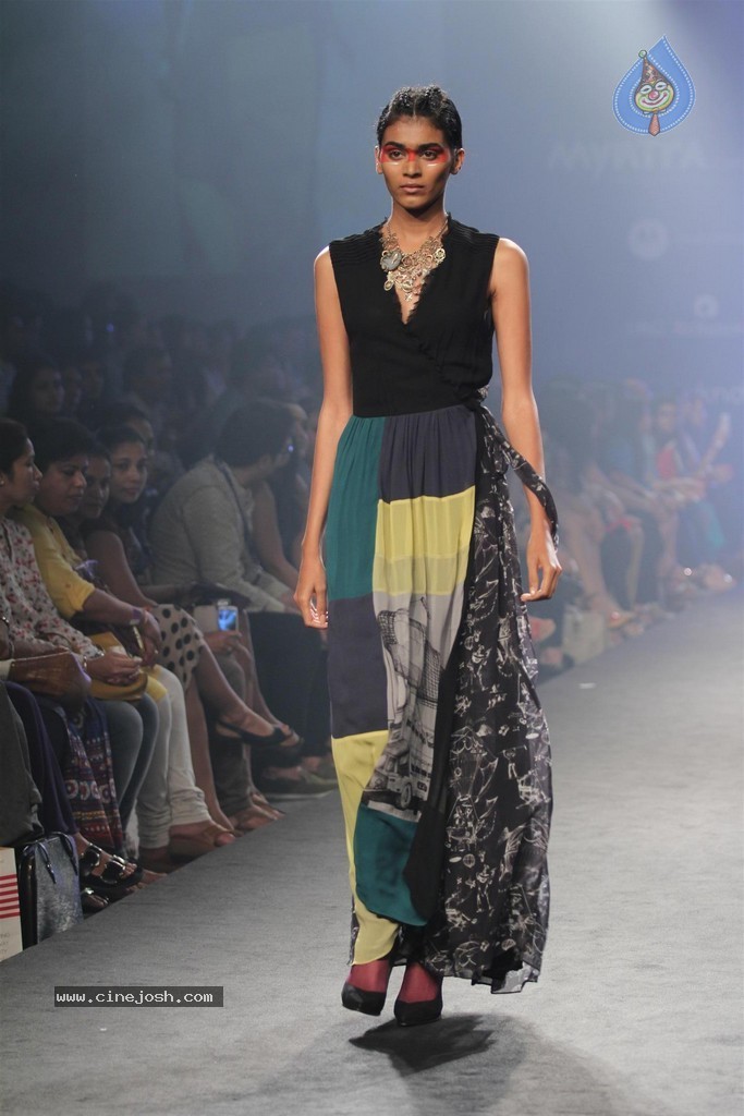 Celebs Walks the Ramp at Myntra Fashion Weekend 2014 - 119 / 360 photos