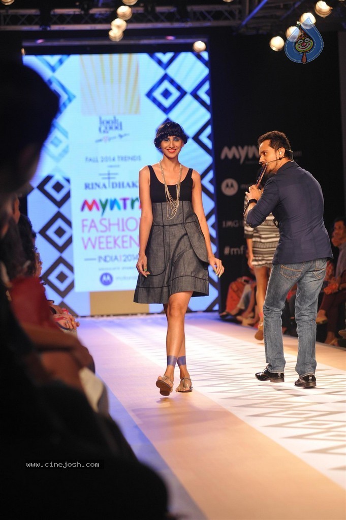 Celebs Walks the Ramp at Myntra Fashion Weekend 2014 - 139 / 360 photos
