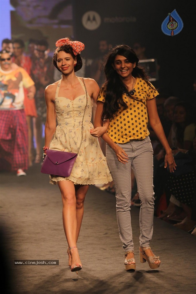 Celebs Walks the Ramp at Myntra Fashion Weekend 2014 - 153 / 360 photos