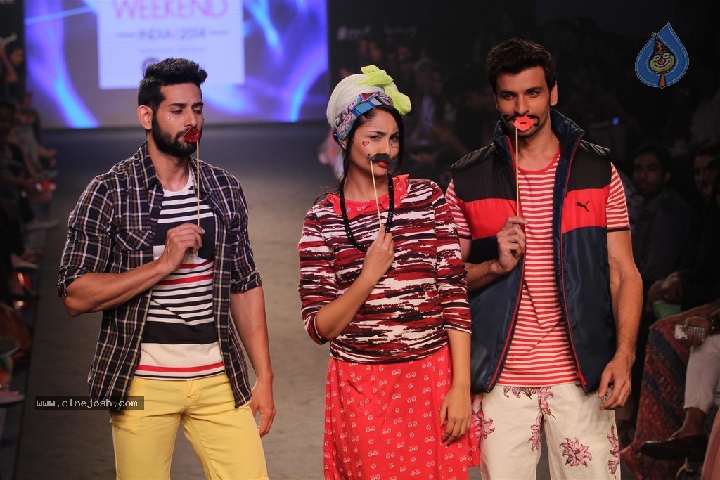 Celebs Walks the Ramp at Myntra Fashion Weekend 2014 - 160 / 360 photos