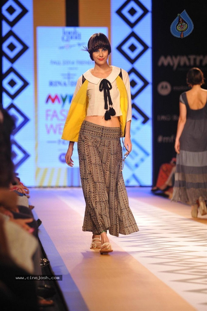 Celebs Walks the Ramp at Myntra Fashion Weekend 2014 - 172 / 360 photos