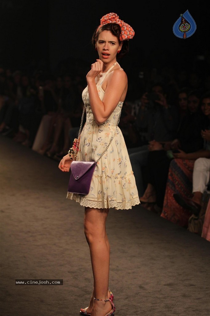 Celebs Walks the Ramp at Myntra Fashion Weekend 2014 - 215 / 360 photos
