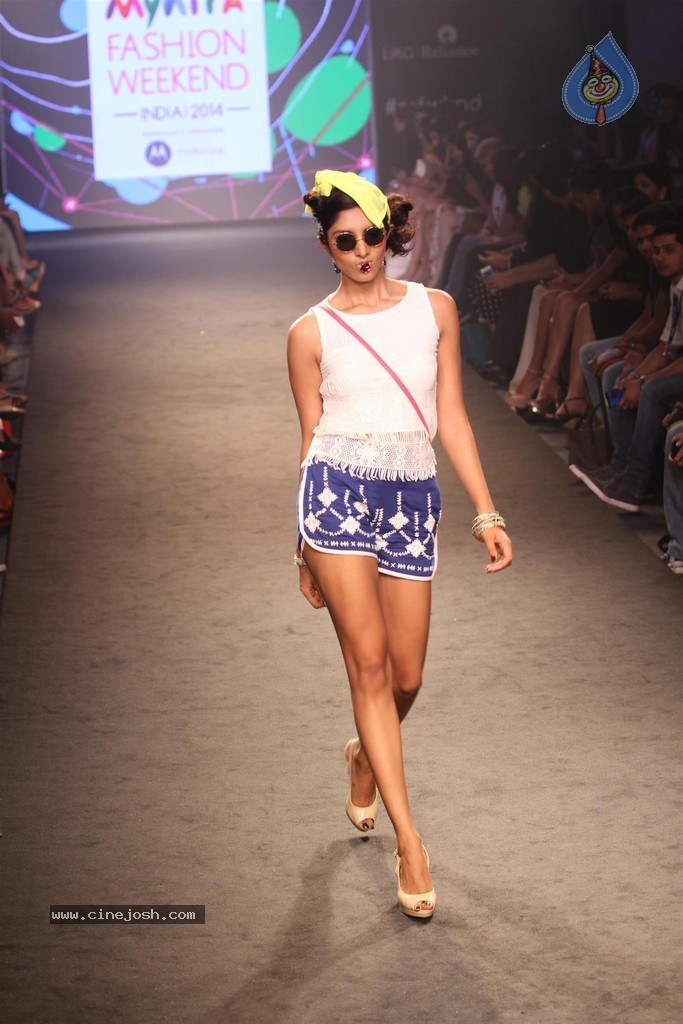 Celebs Walks the Ramp at Myntra Fashion Weekend 2014 - 227 / 360 photos
