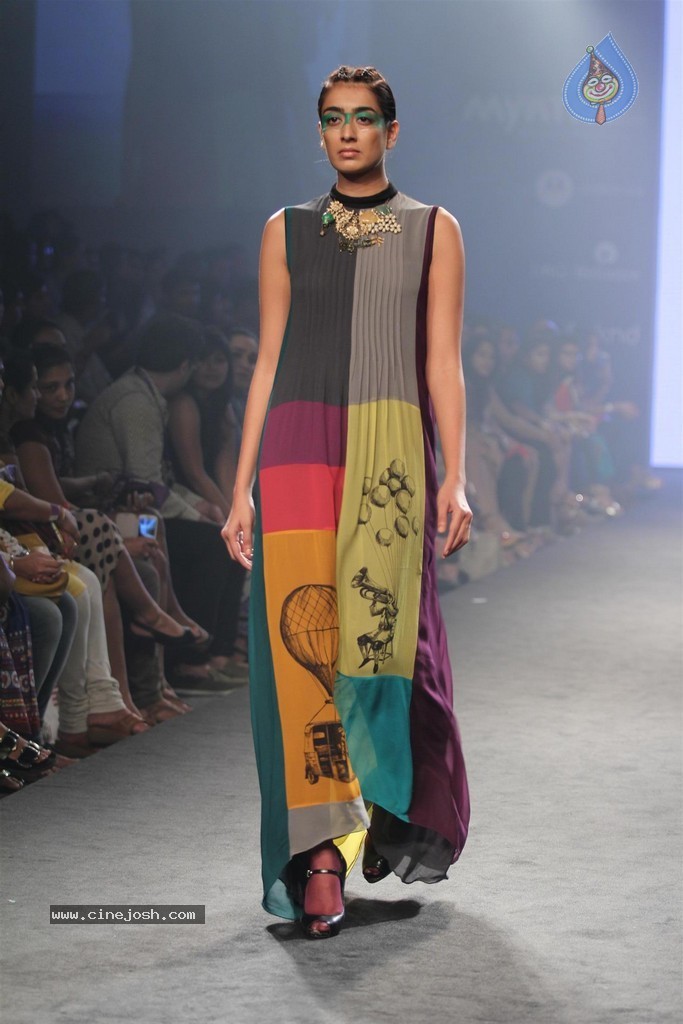 Celebs Walks the Ramp at Myntra Fashion Weekend 2014 - 268 / 360 photos