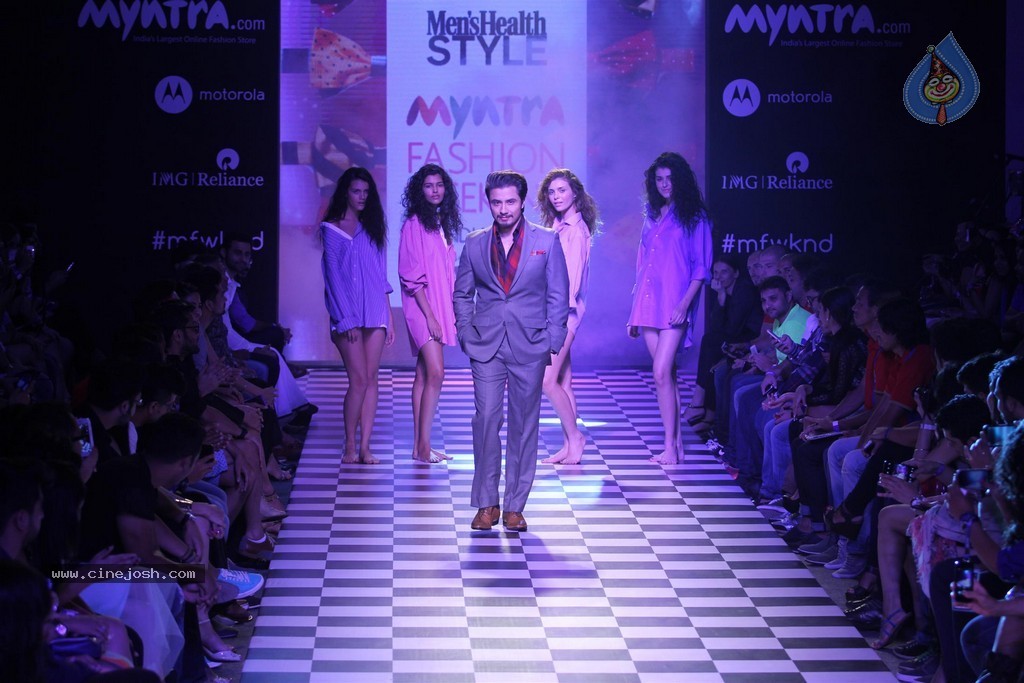 Celebs Walks the Ramp at Myntra Fashion Weekend 2014 - 283 / 360 photos