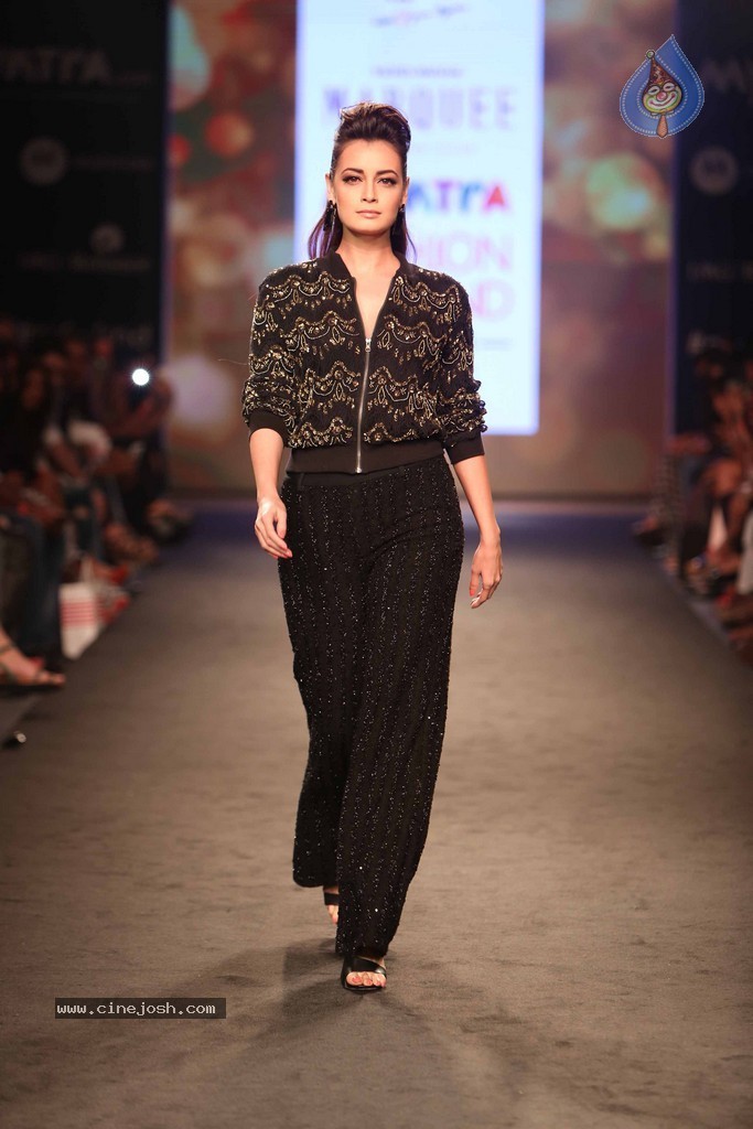 Celebs Walks the Ramp at Myntra Fashion Weekend 2014 - 351 / 360 photos