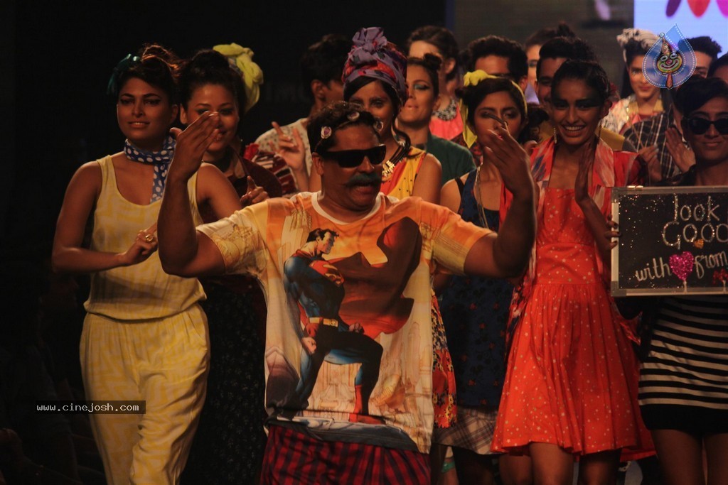 Celebs Walks the Ramp at Myntra Fashion Weekend 2014 - 359 / 360 photos