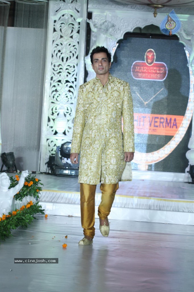 Celebs Walks The Ramp at Rohitverma Fashion Show - 78 / 90 photos