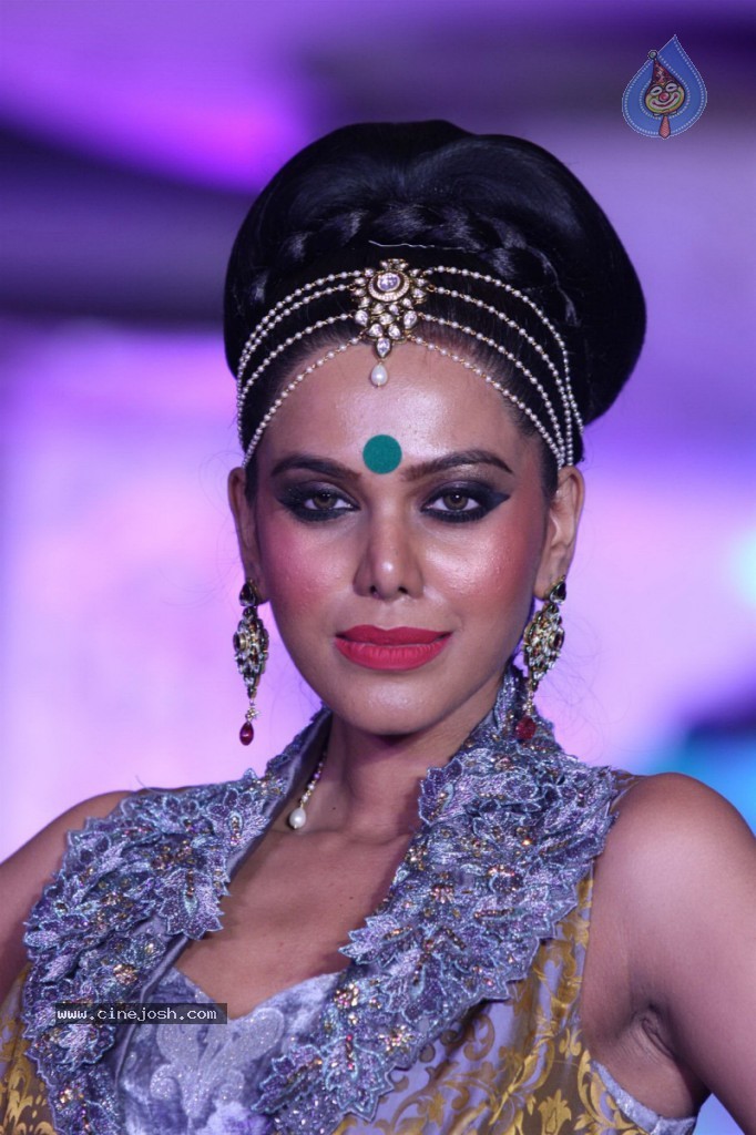 Celebs Walks The Ramp at Rohitverma Fashion Show - 90 / 90 photos