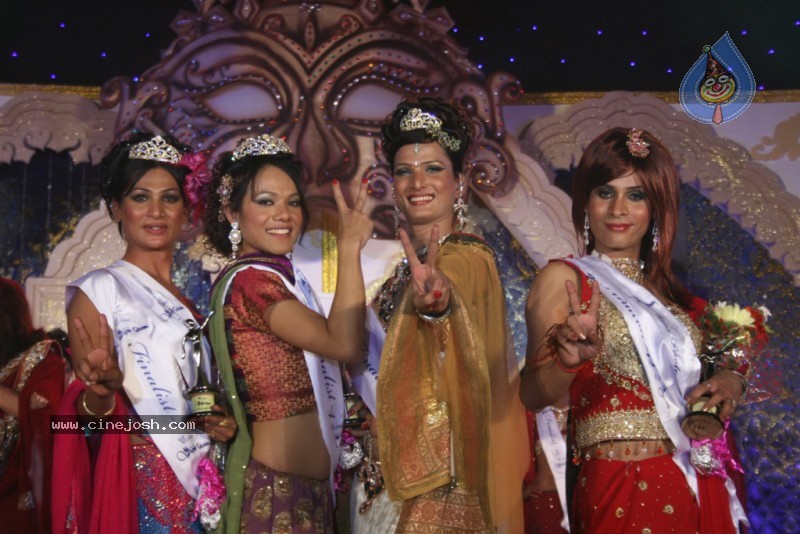 Celina Jaitley at V-CARE Indian Super Queen - 18 / 67 photos