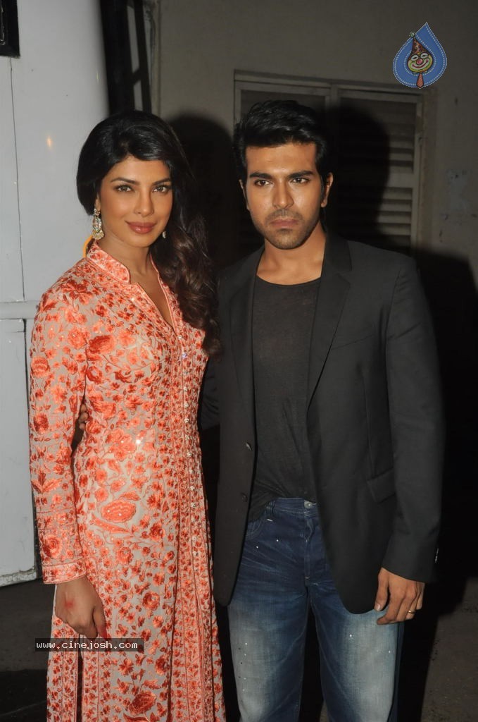 Charan n Priyanka Promotes Zanjeer - 1 / 31 photos