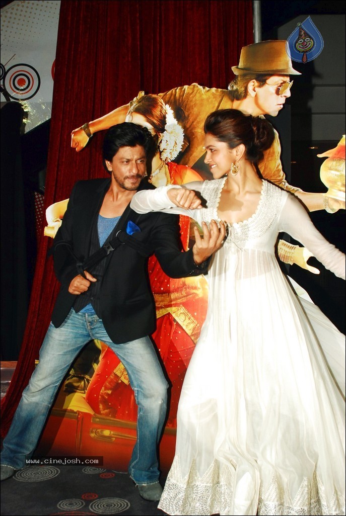 Chennai Express Trailer Launch - 2 / 68 photos