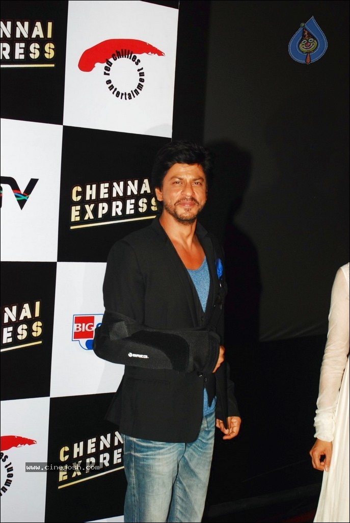 Chennai Express Trailer Launch - 14 / 68 photos