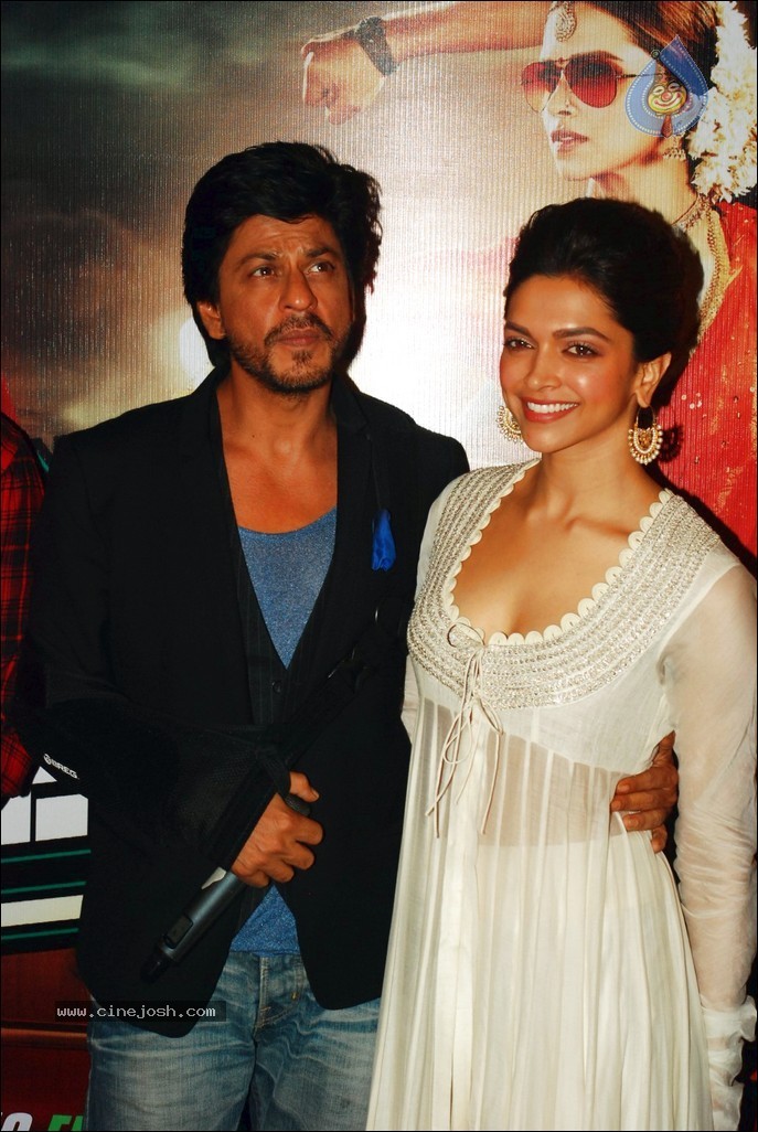 Chennai Express Trailer Launch - 19 / 68 photos