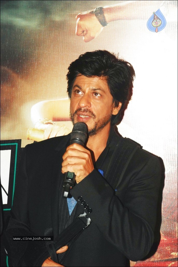 Chennai Express Trailer Launch - 33 / 68 photos