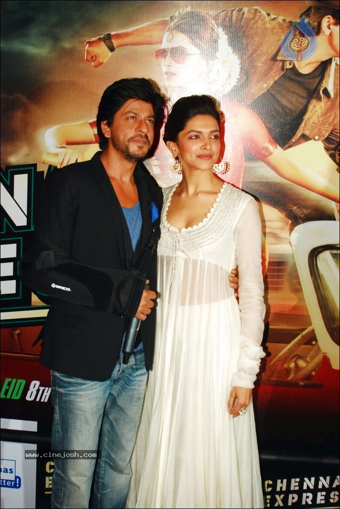 Chennai Express Trailer Launch - 34 / 68 photos