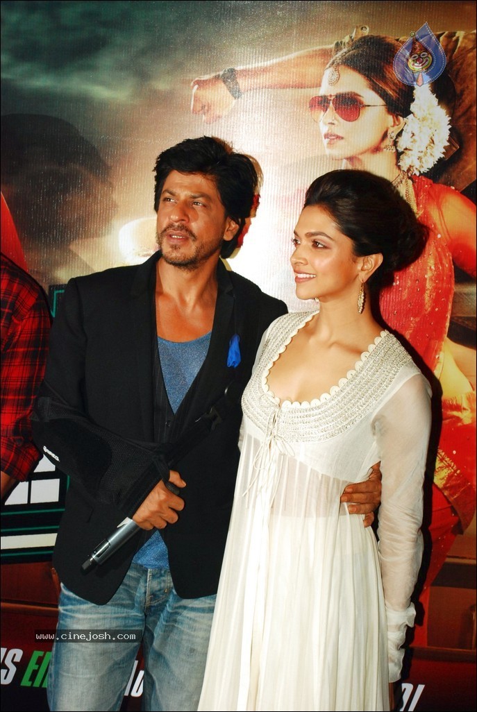 Chennai Express Trailer Launch - 39 / 68 photos