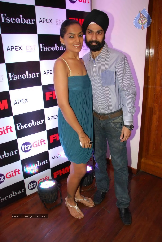 Chitrangada at Website Launch - 15 / 38 photos