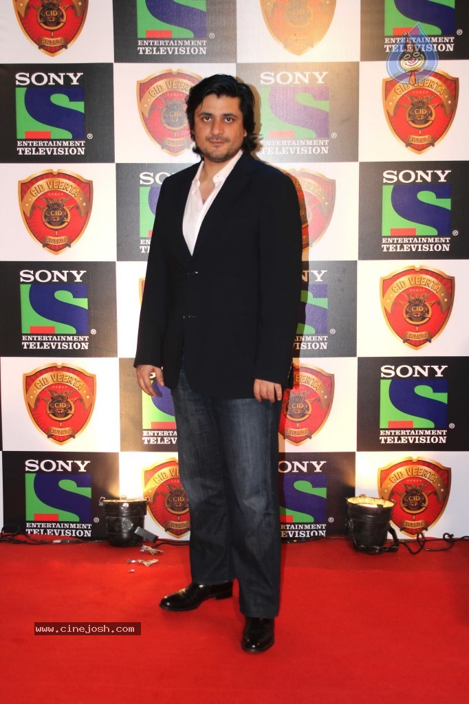 CID Veerta Awards 2012 Red Carpet - 6 / 29 photos