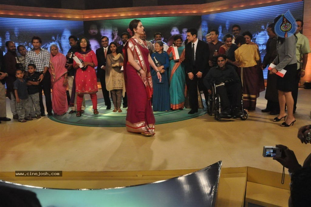 CNN - IBN Real Heroes Awards Ceremony - 49 / 58 photos