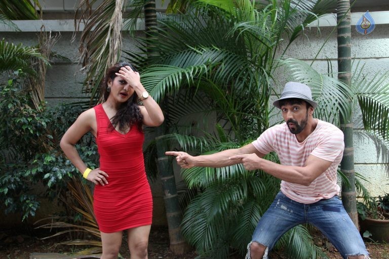 Colors Fuses Dance and Swag on Jhalak Dikhla Jaa - 33 / 63 photos